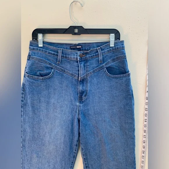 Fashion Nova High Waist Baggy Ankle Length thick texture jeans.Size:13(W30) - Picture 3 of 8